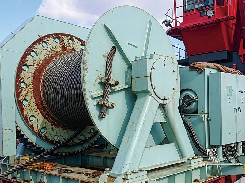 大型ウインドラス